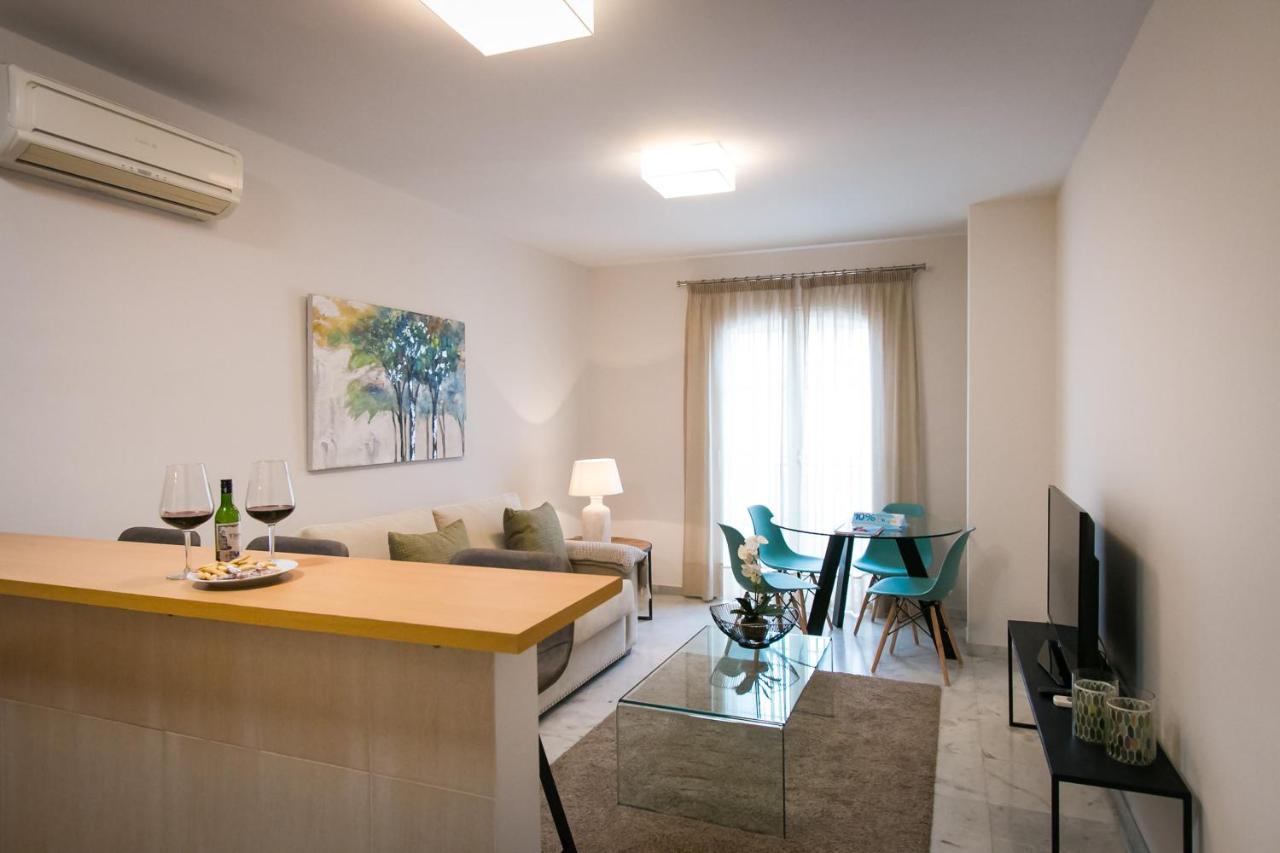 Holidays2Malaga Pena Parking & French Balcony & Smart Tv Екстериор снимка
